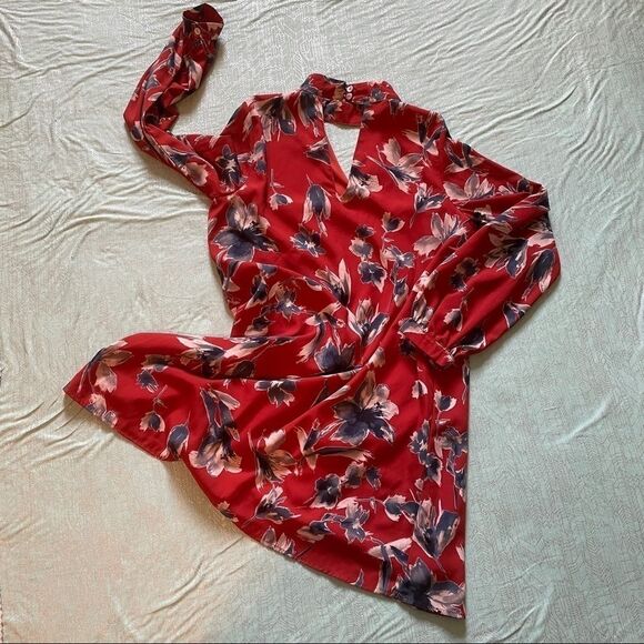 Christian Caliendo Floral swing dress Small triangular keyhole front & back EUC - Picture 16 of 16